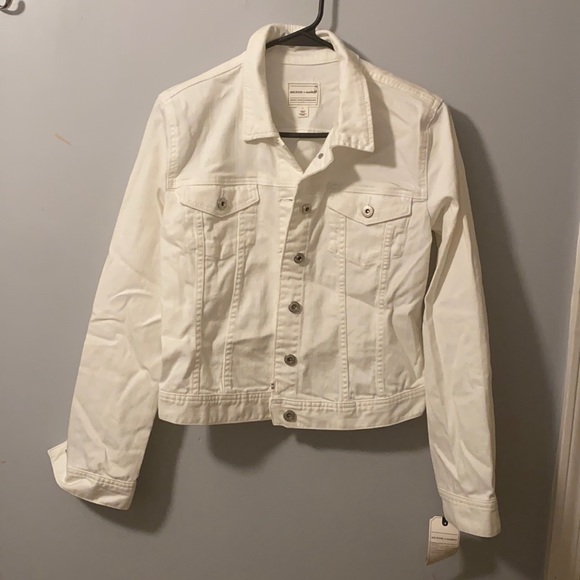 Jacket - Picture 1 of 5